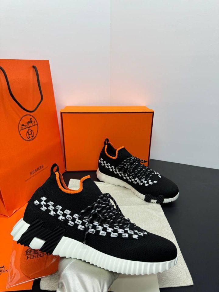 HERMES Bouncing - Black white checkers
