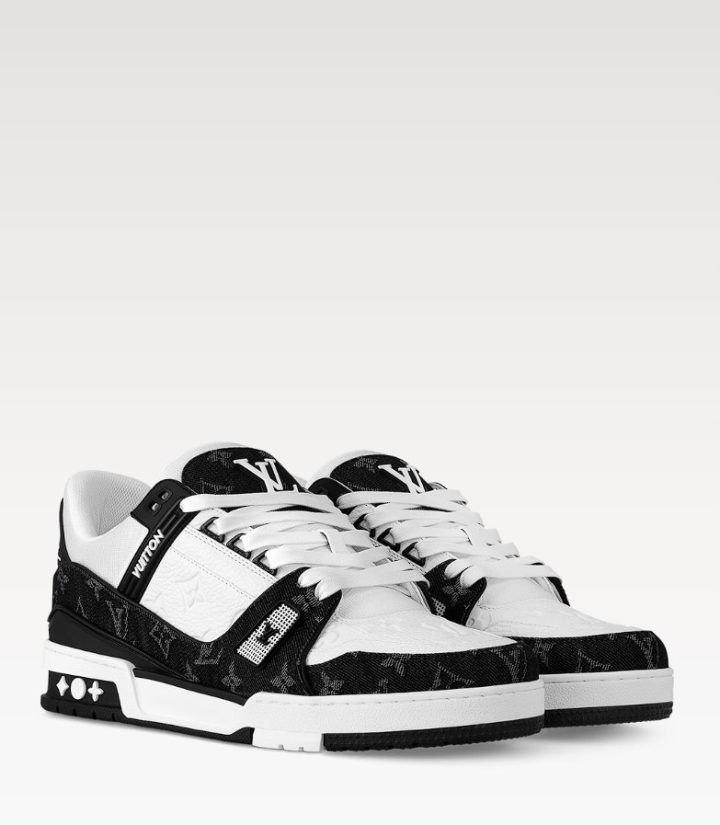 LOUIS VUITTON LV TRAINER SNEAKER - BLACK/WHITE