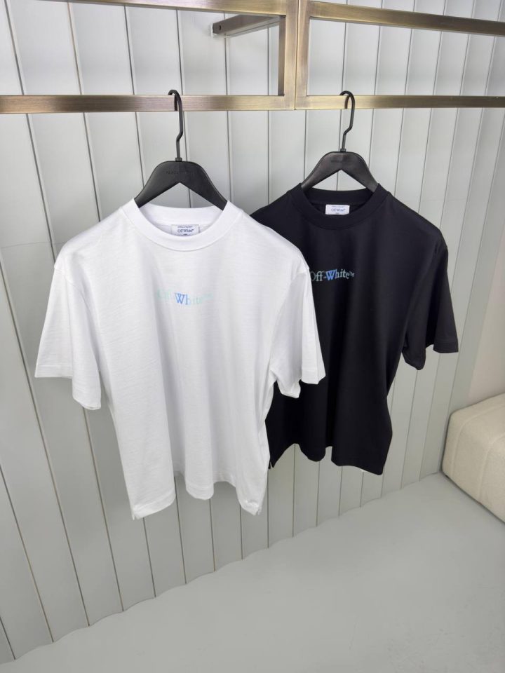 Off-White Shirt Zwart