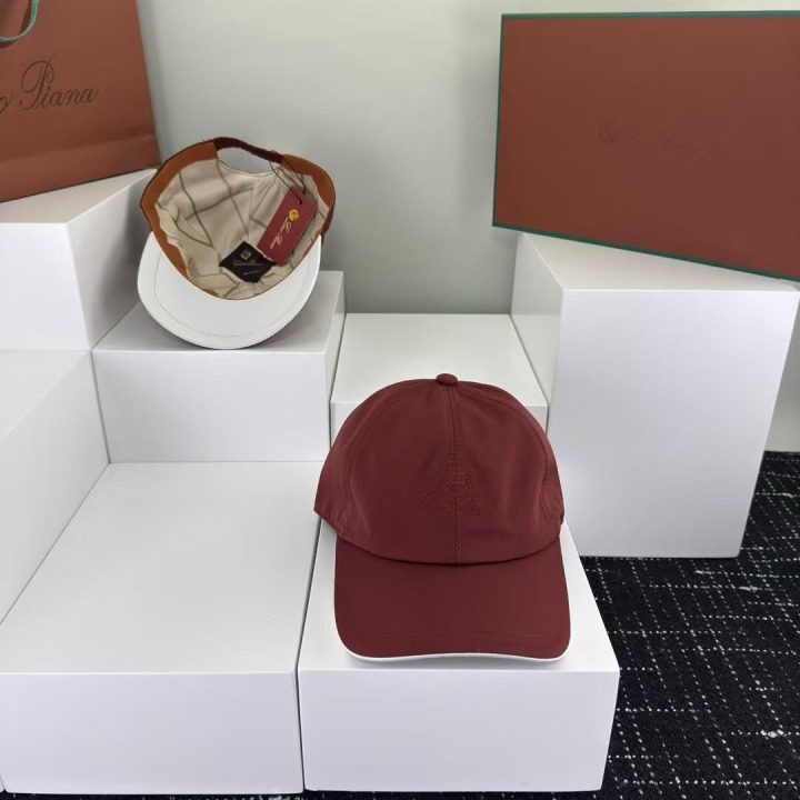 Loro Piana Pet Bordeaux Red