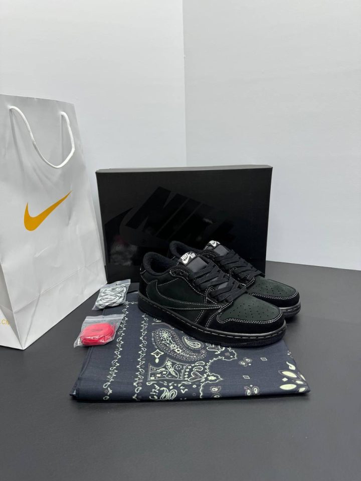 Nike Jordan 1 Low Travis Scott Black
